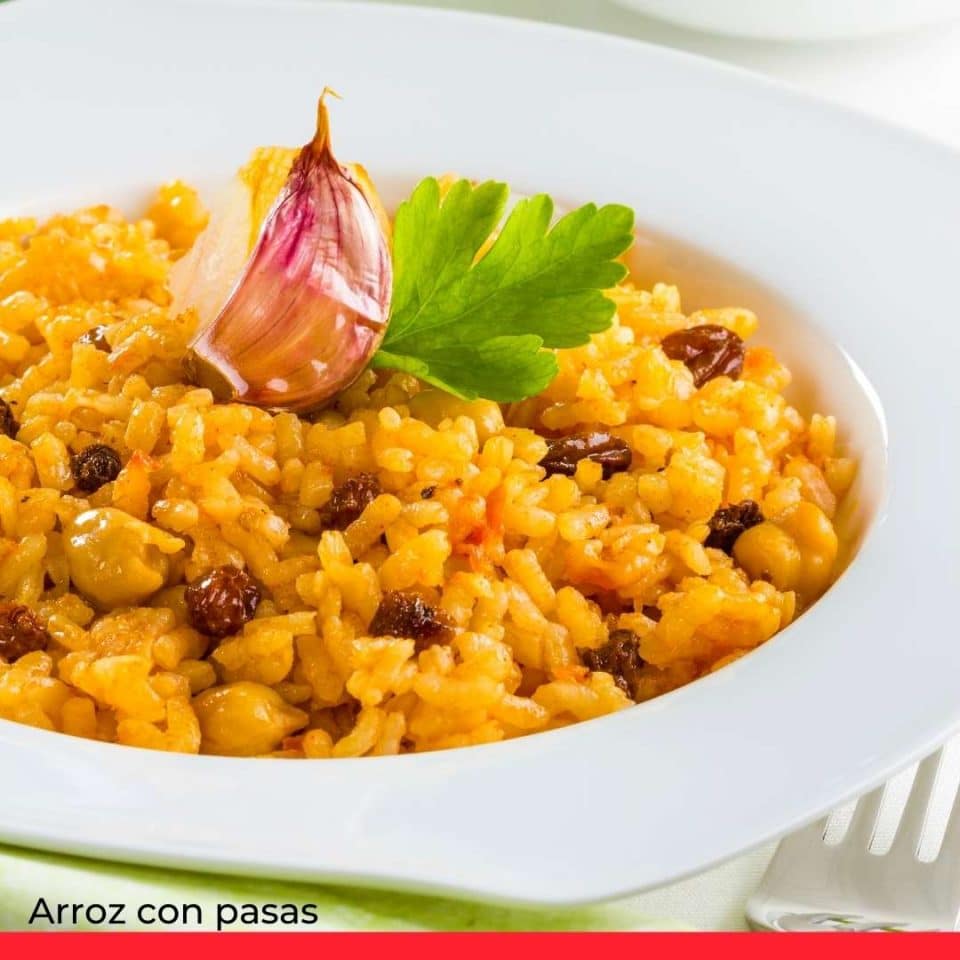 Arroz con pasas (rice with raisins)