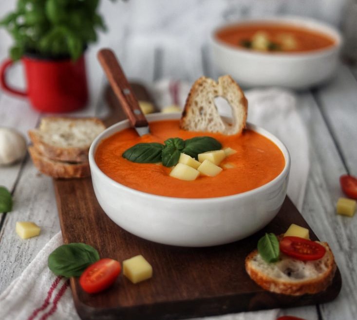 Creamy Tomato & Veggie Soup with Mozzarella