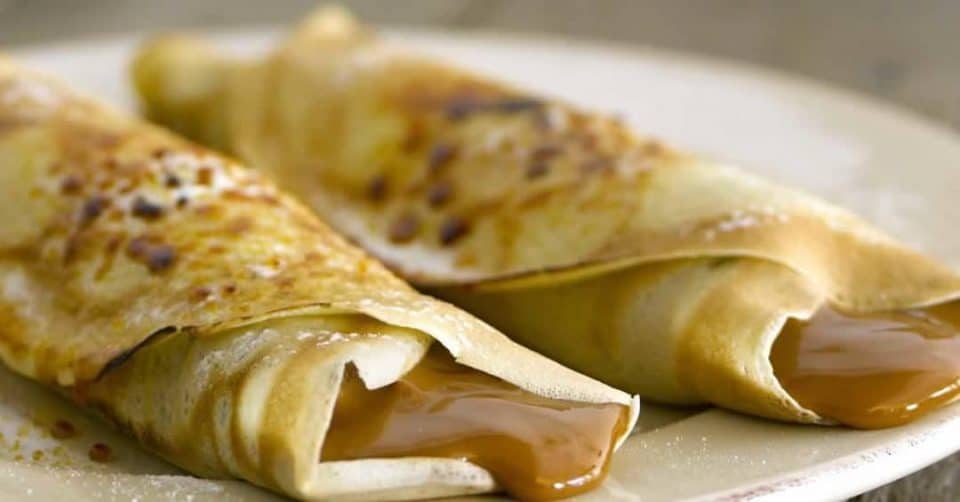 Crepes filled with Dulce de Leche