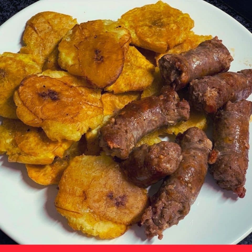 Guineo Verde con Longaniza (Green Bananas with Dominican Longanizas)