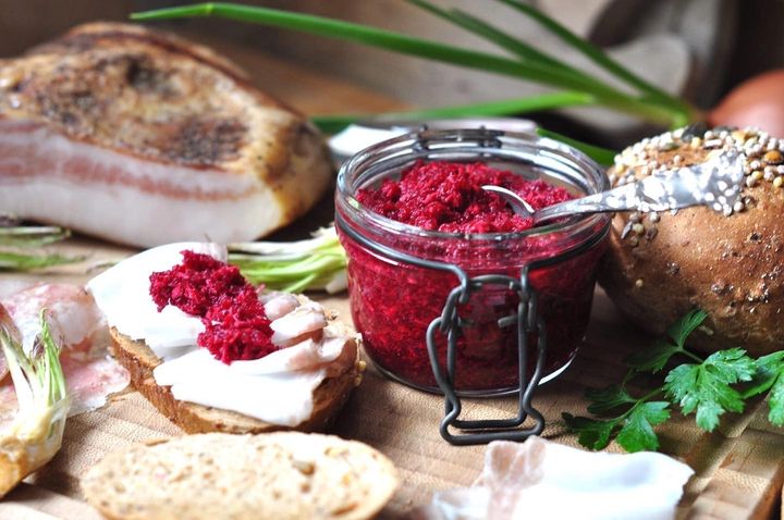 Hren (beetroot & horseradish relish)