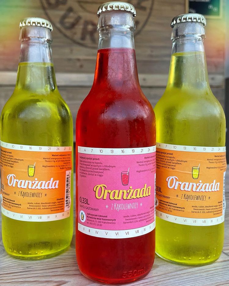 Orange-flavoured soda (oranżada)