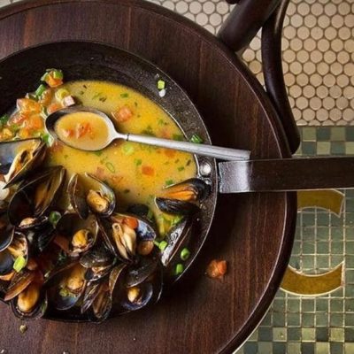 Steamed Mussels in Beer with Tasso Ham