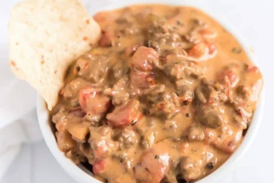 The Best Slow Cooker Queso Dip Recipe