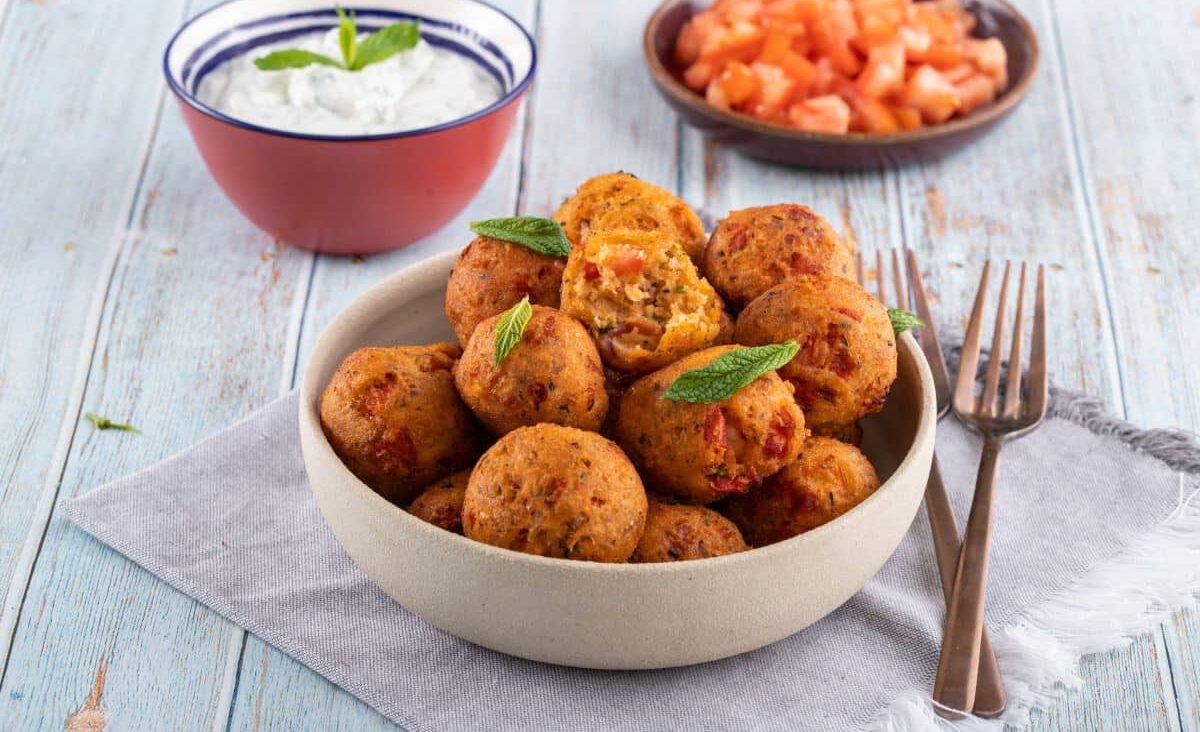 Tomato fritters Tomatokeftedes