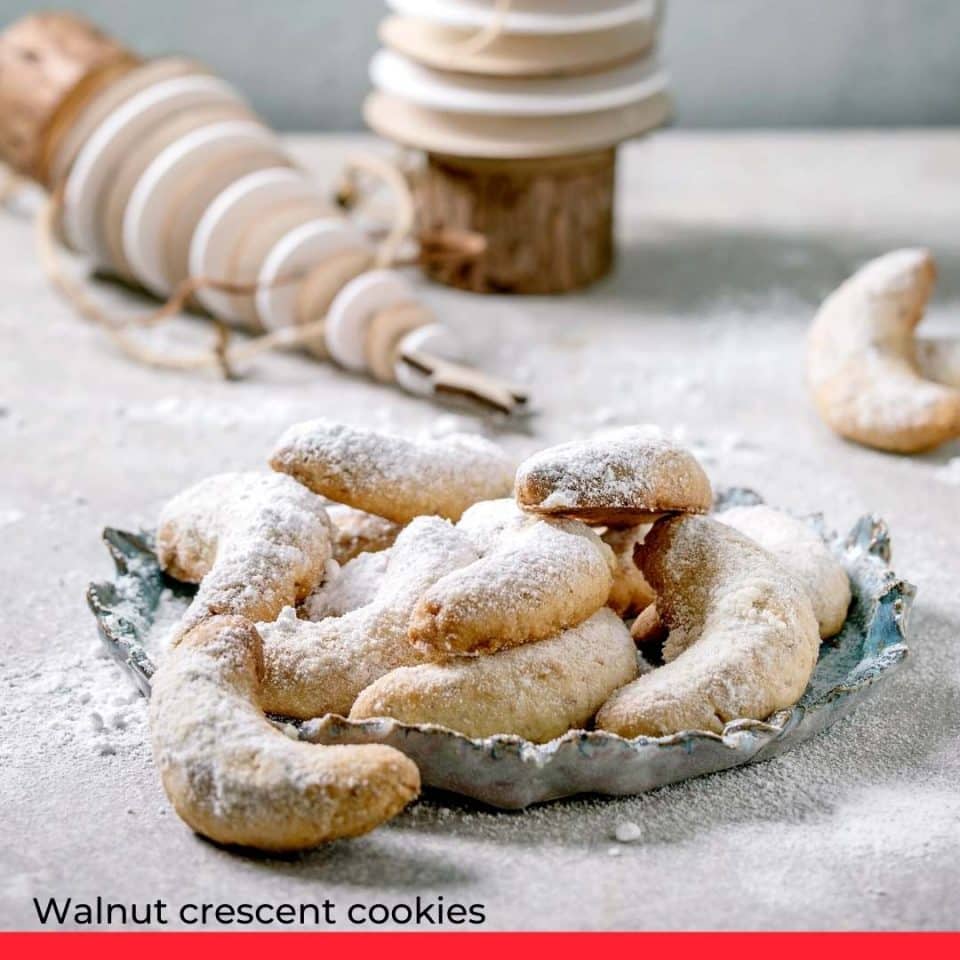 Cornulețe cu nucă și untură | Walnut crescent cookies