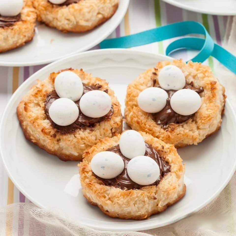 Coconut macaroon nutella nest cookies