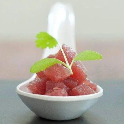 tuna sashimi