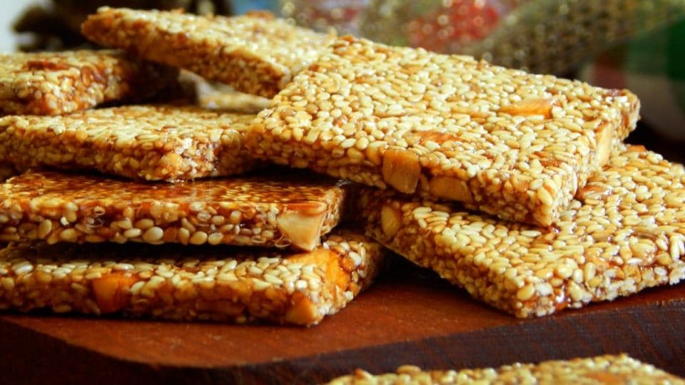 Turrón de Ajonjoli (Sesame Seed Praline)